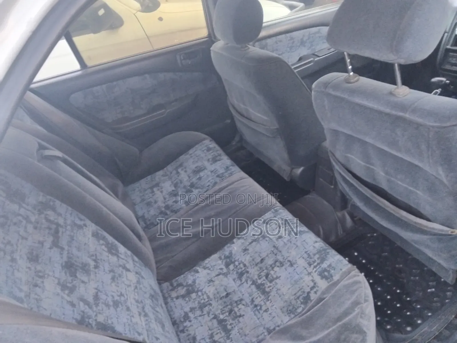 Toyota Corona Premio 2000 White
