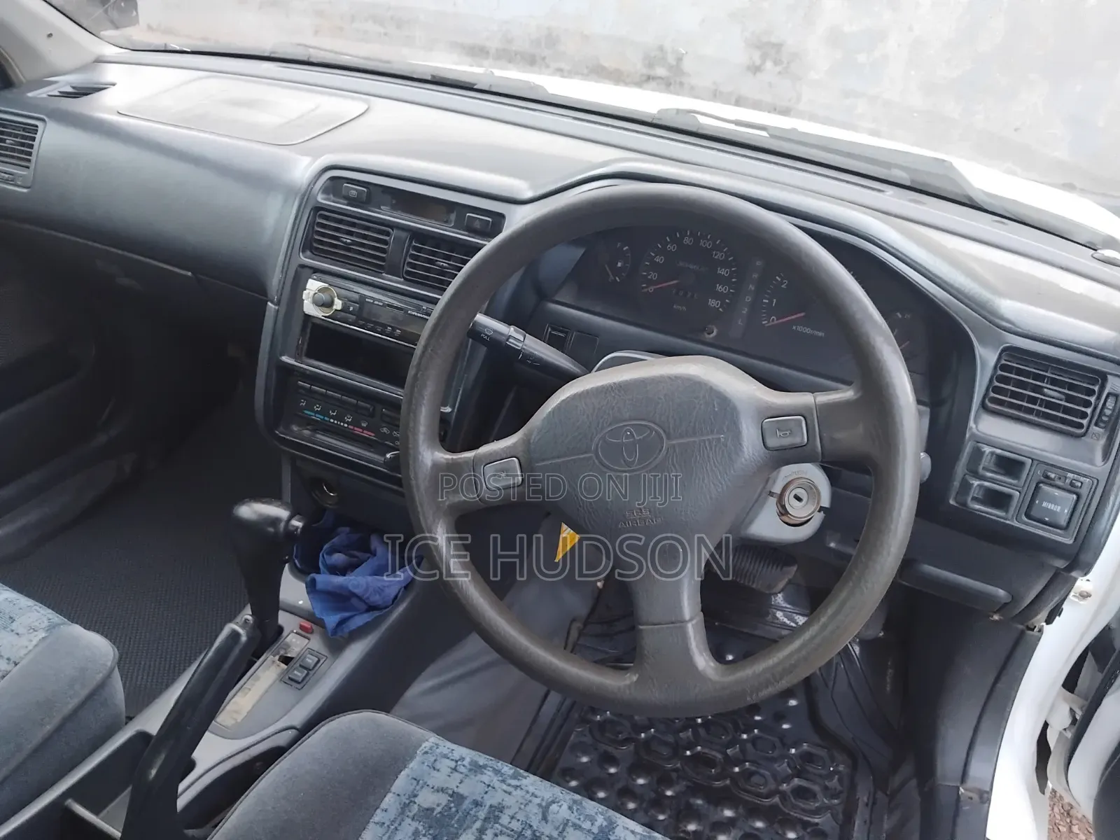 Toyota Corona Premio 2000 White