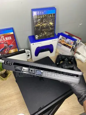 Buy This PS4 Slim With 13 Games and 2 Pads. Play With Your Girlfriend