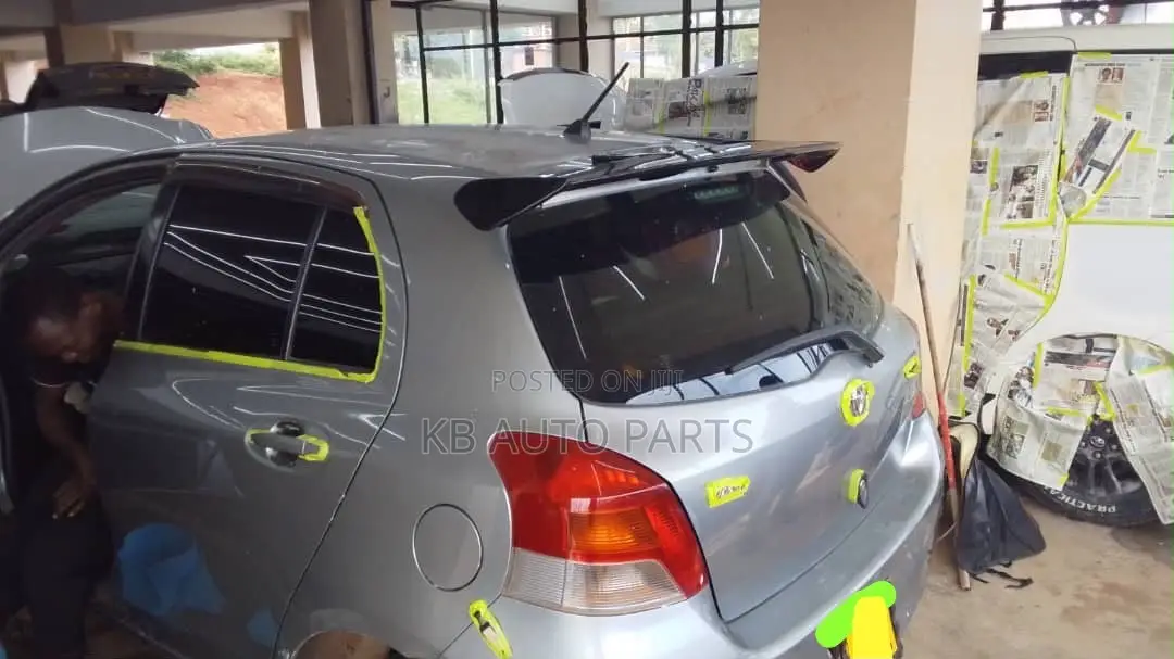 Universal Wing Spoiler Suitable for Vitz Impreza Golf 