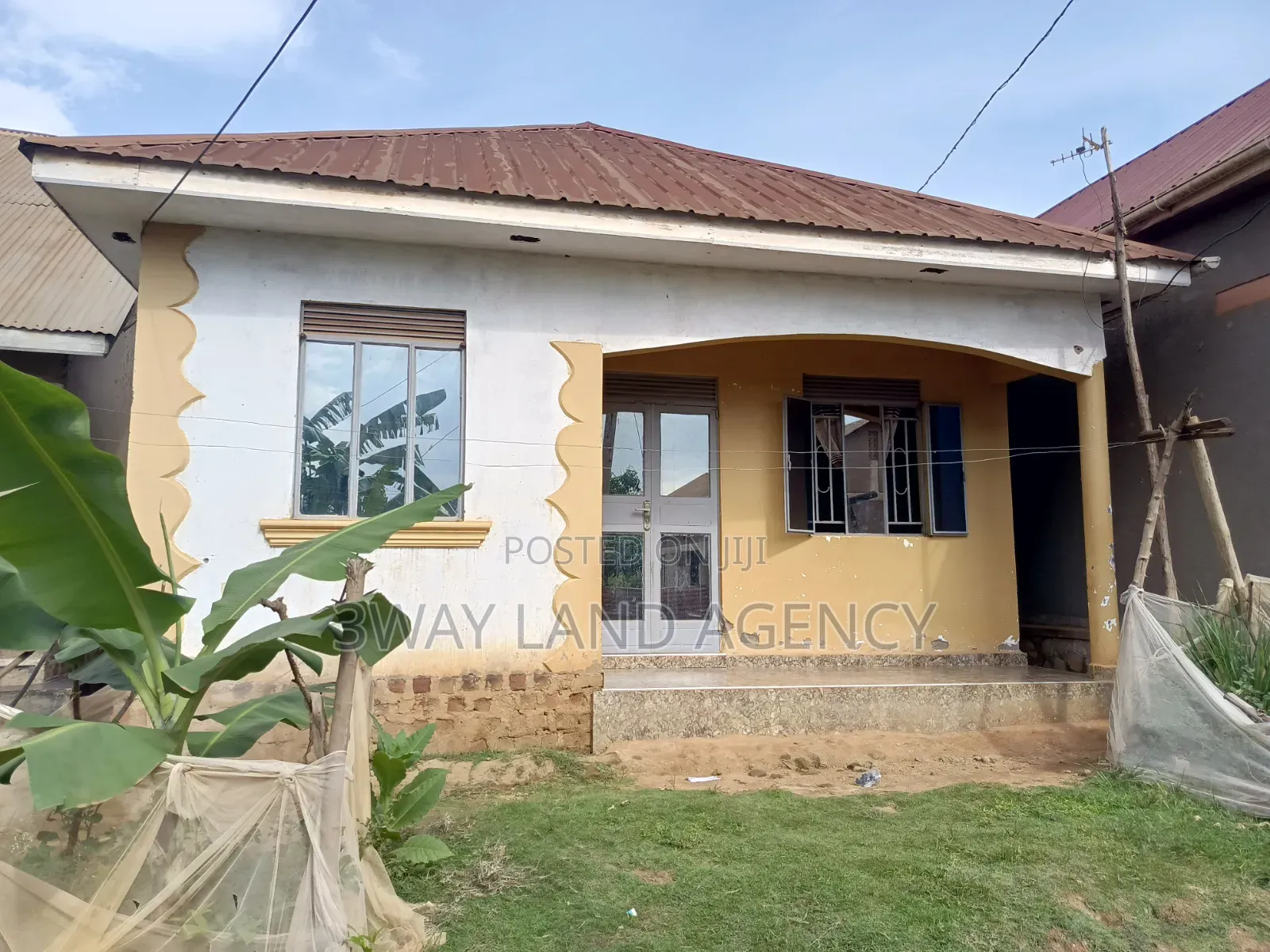 Furnished 3bdrm House in Central Division for sale