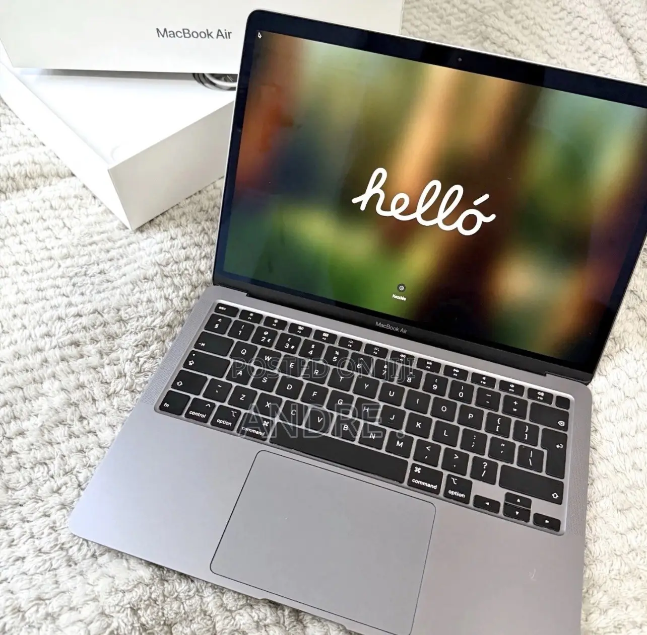Laptop Apple MacBook 2020 8GB Intel Core i5 eMMC 256GB