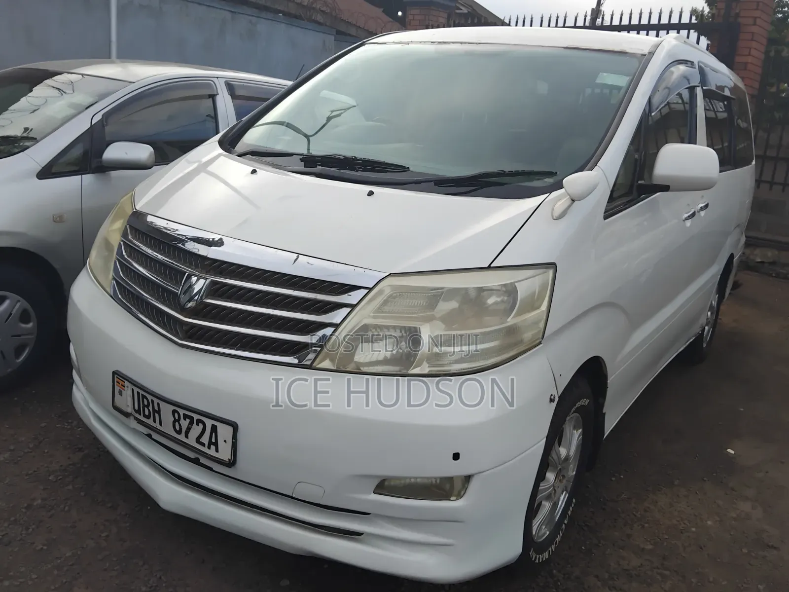 Toyota Alphard 2005 White