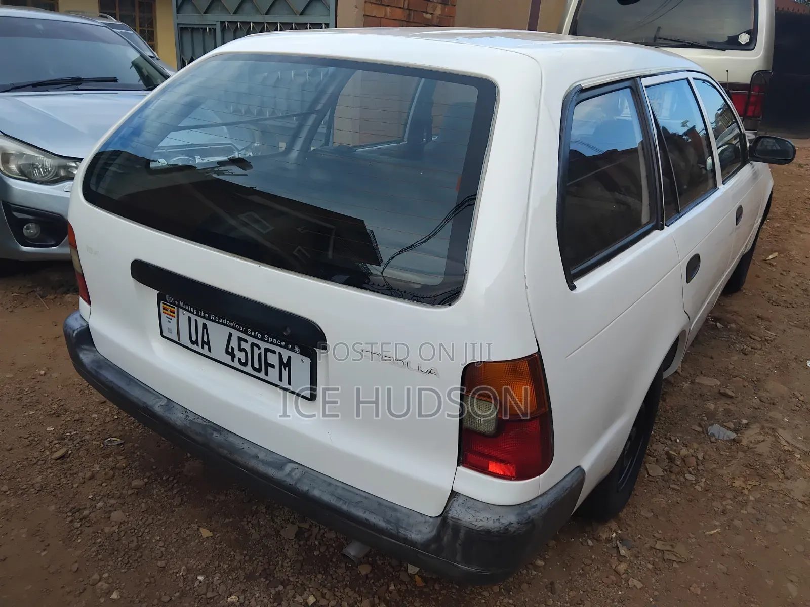 Toyota Corolla 1999 White