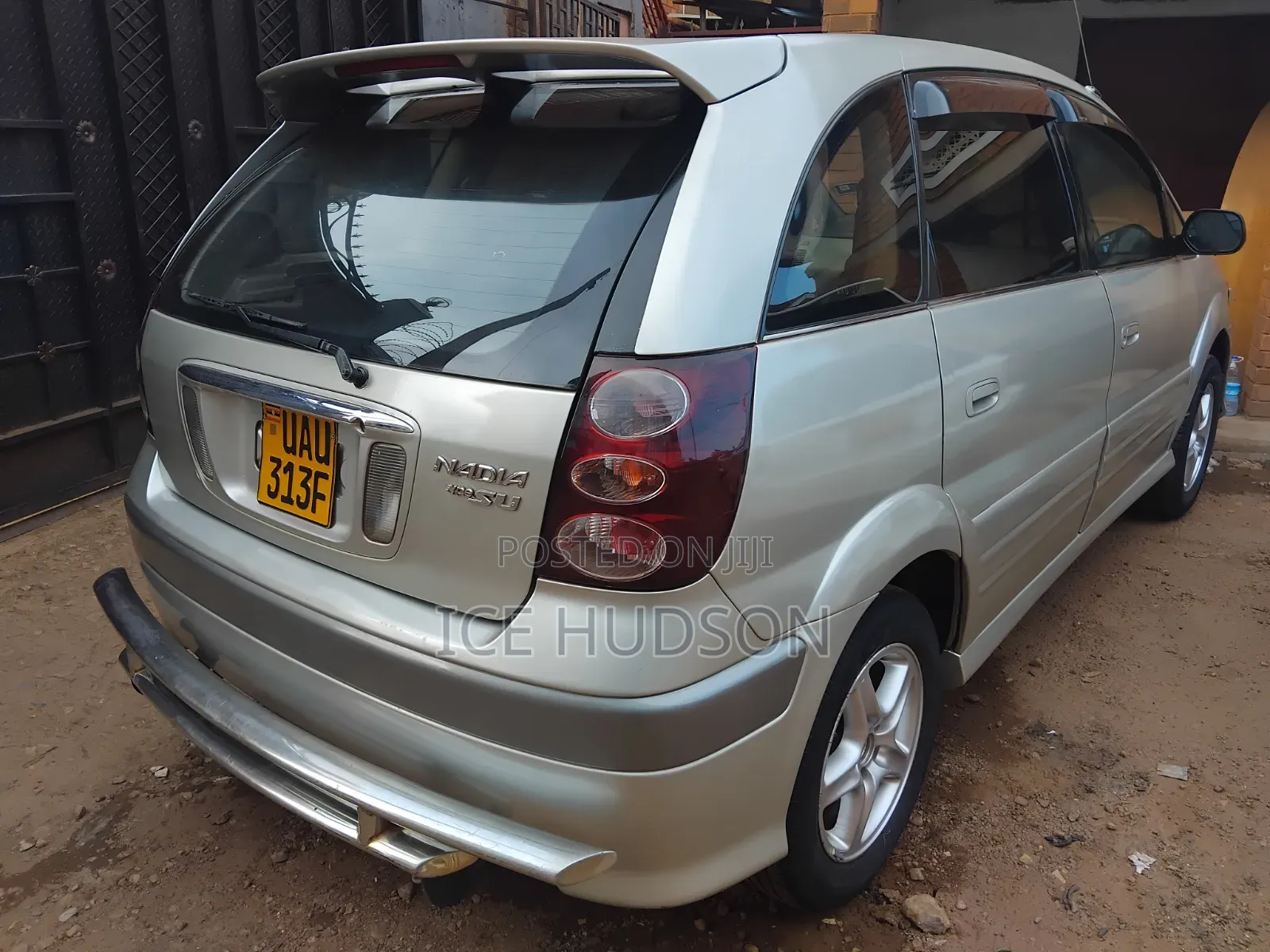 Toyota Nadia 2002