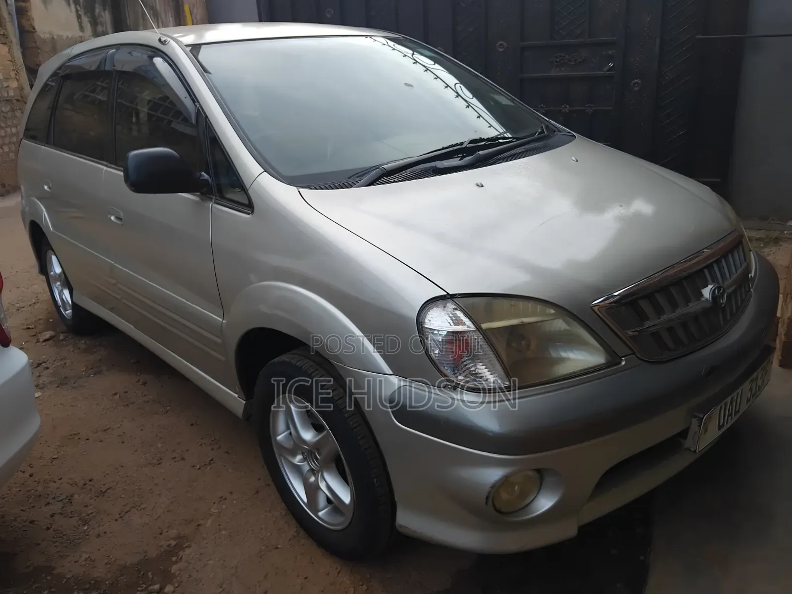 Toyota Nadia 2002