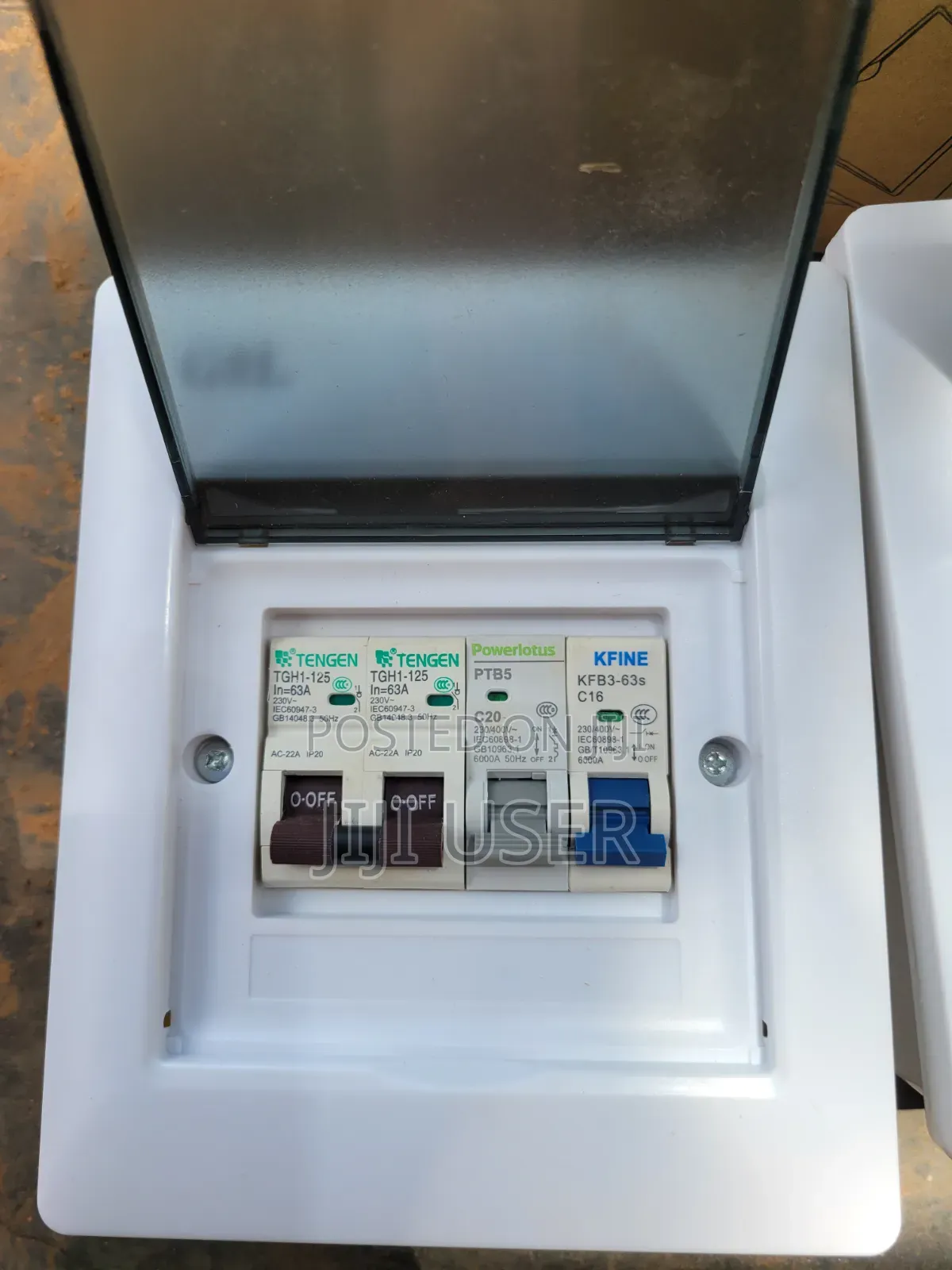 Two Way Mainswitch