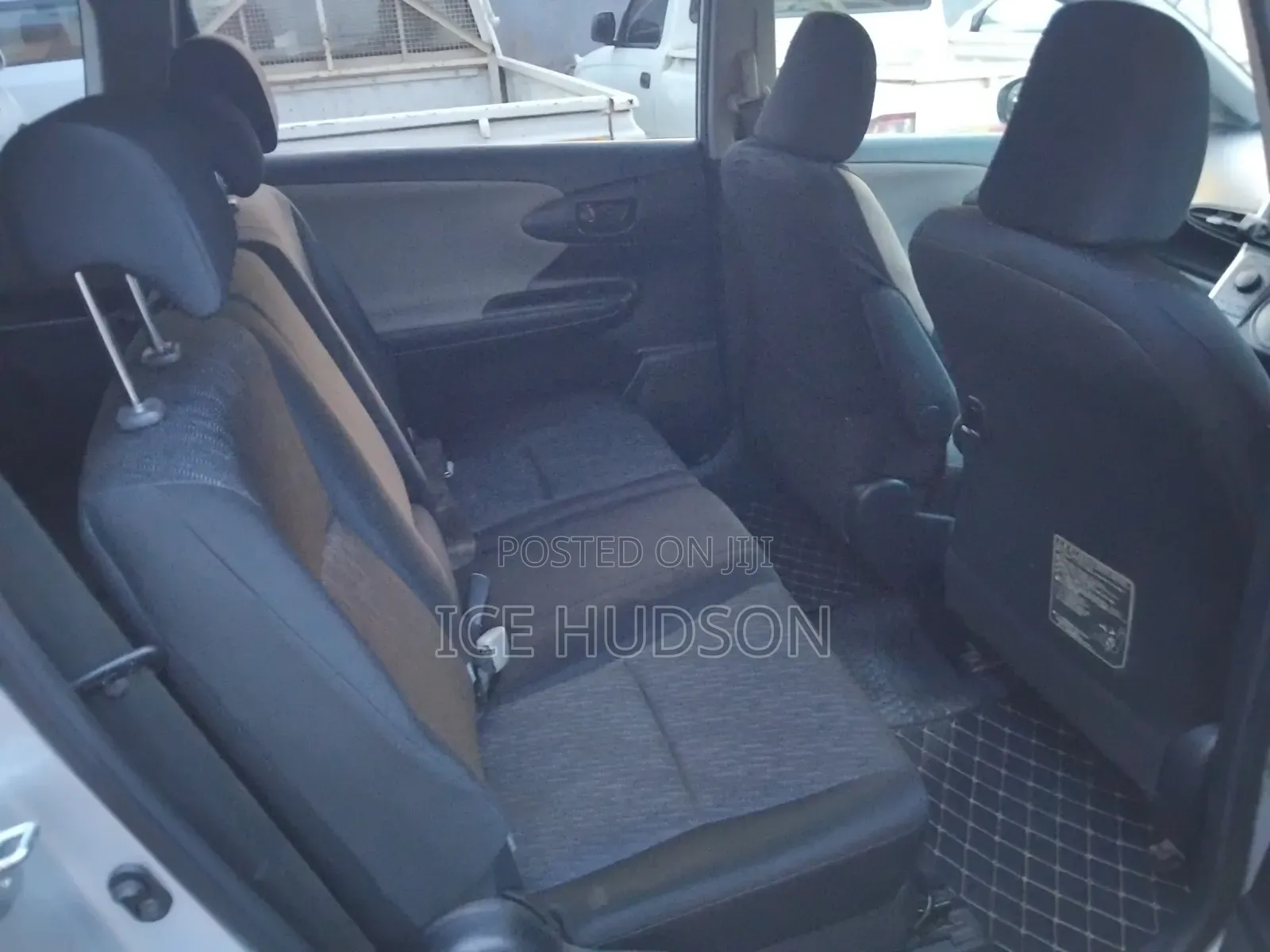 Toyota Wish 2011 Gray