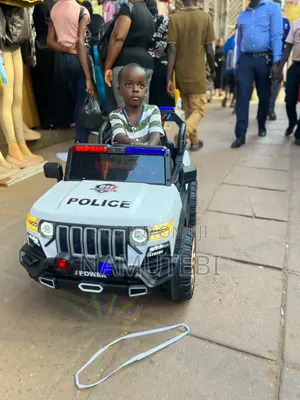 Rechargeable Police Ride on Kids Jeep Car