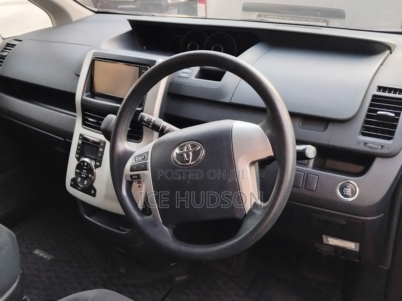 Toyota Voxy 2013 Gray