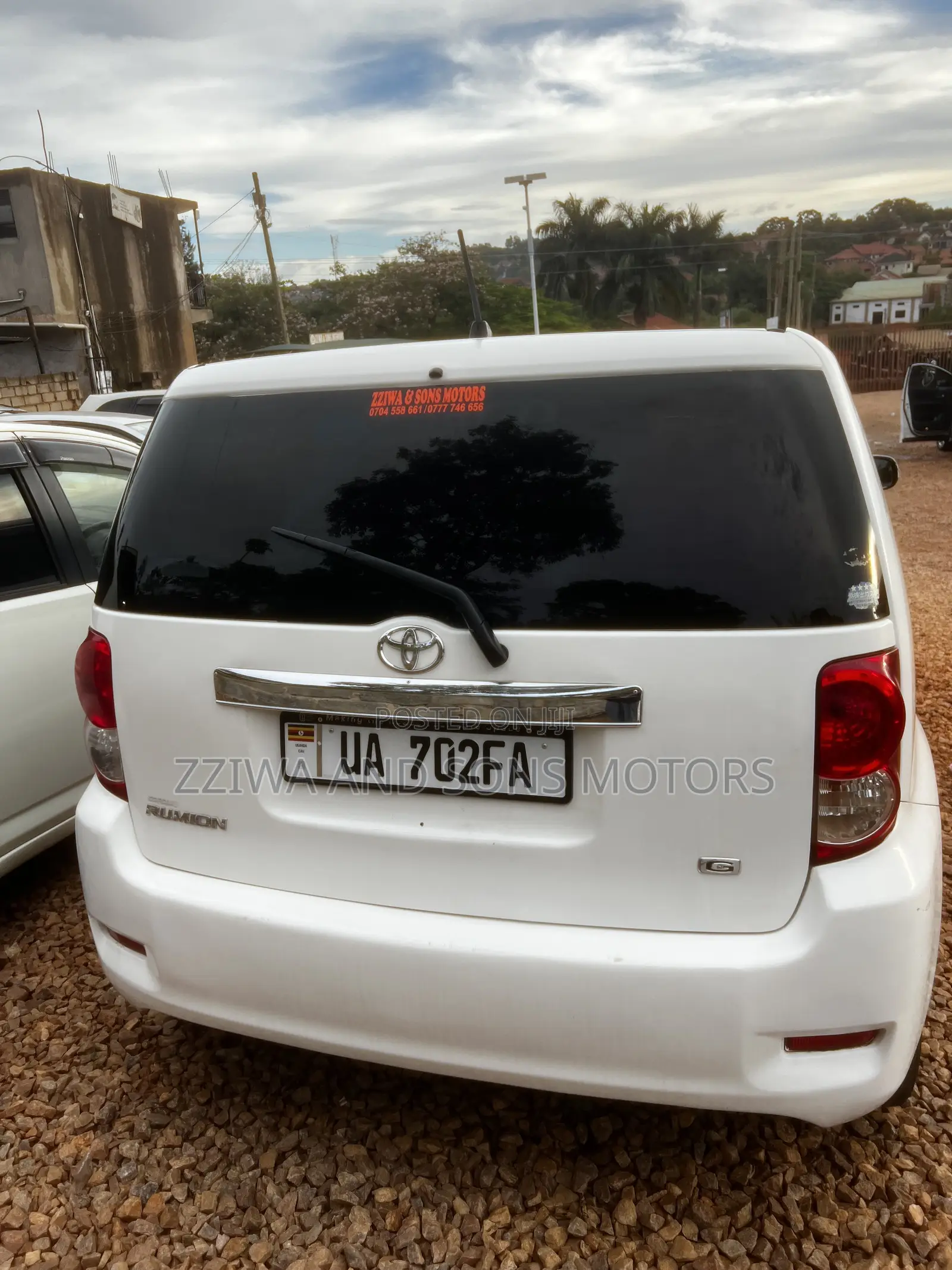 Toyota Corolla Rumion Hatchback 1.8 AWD 2011 White