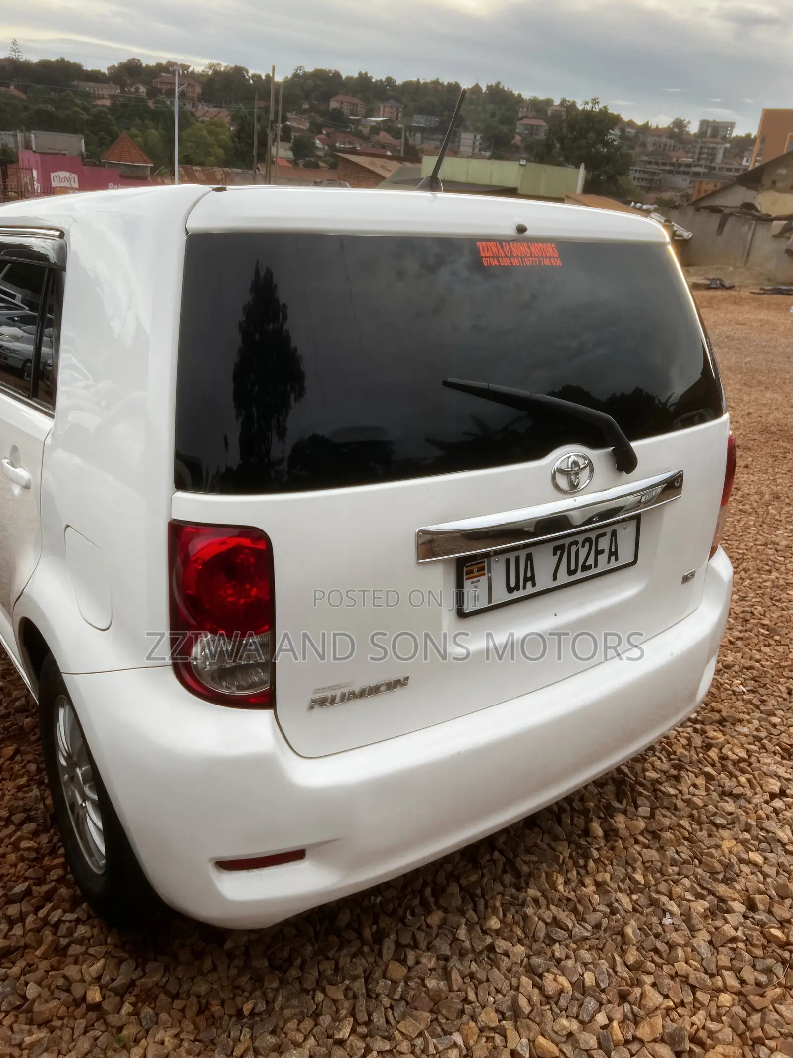 Toyota Corolla Rumion Hatchback 1.8 AWD 2011 White