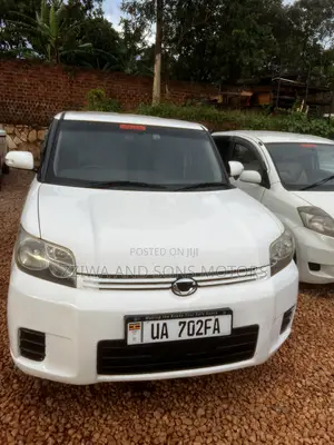 Toyota Corolla Rumion Hatchback 1.8 AWD 2011 White