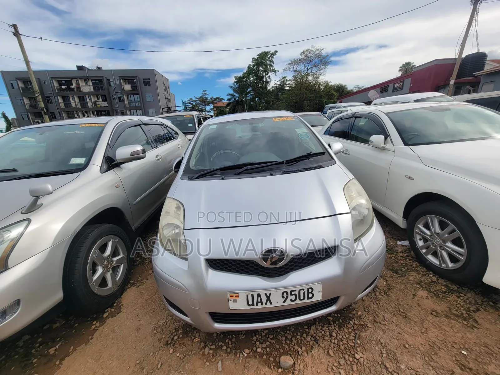 Toyota Vitz 2003 Silver
