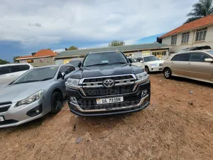 Toyota Land Cruiser 2015 Black