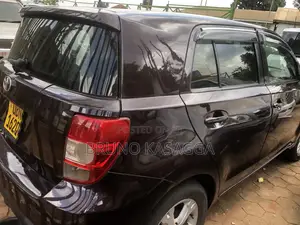 Toyota IST 2009 Brown