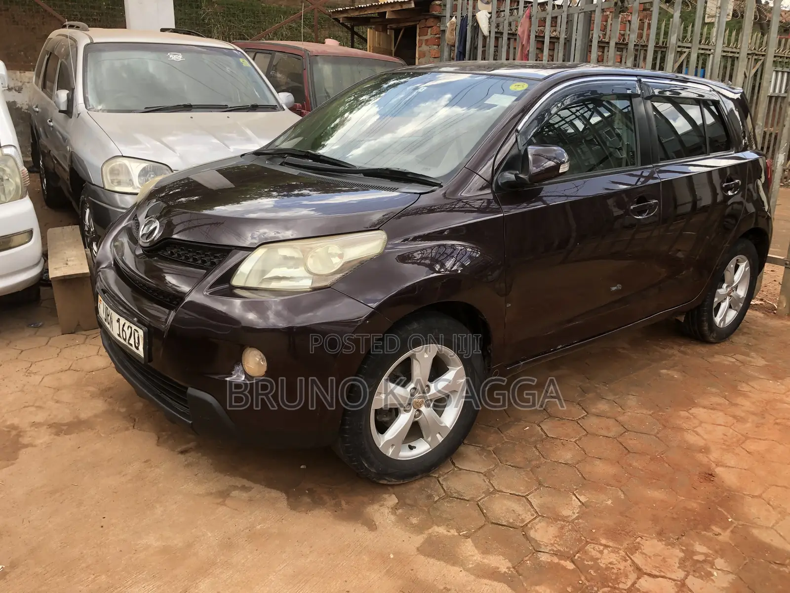 Toyota IST 2009 Brown