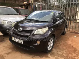 Toyota IST 2009 Brown