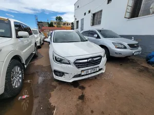 Subaru Legacy 2017 White