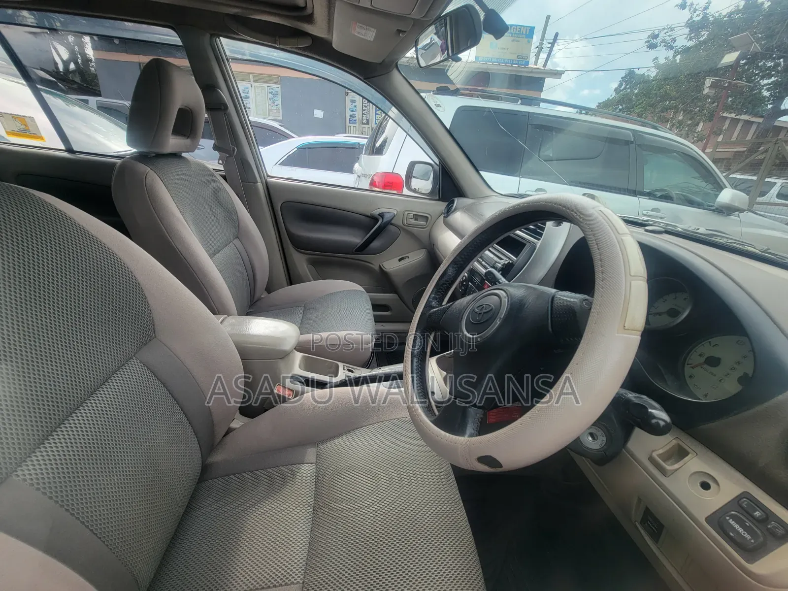 Toyota RAV4 1997 Gray