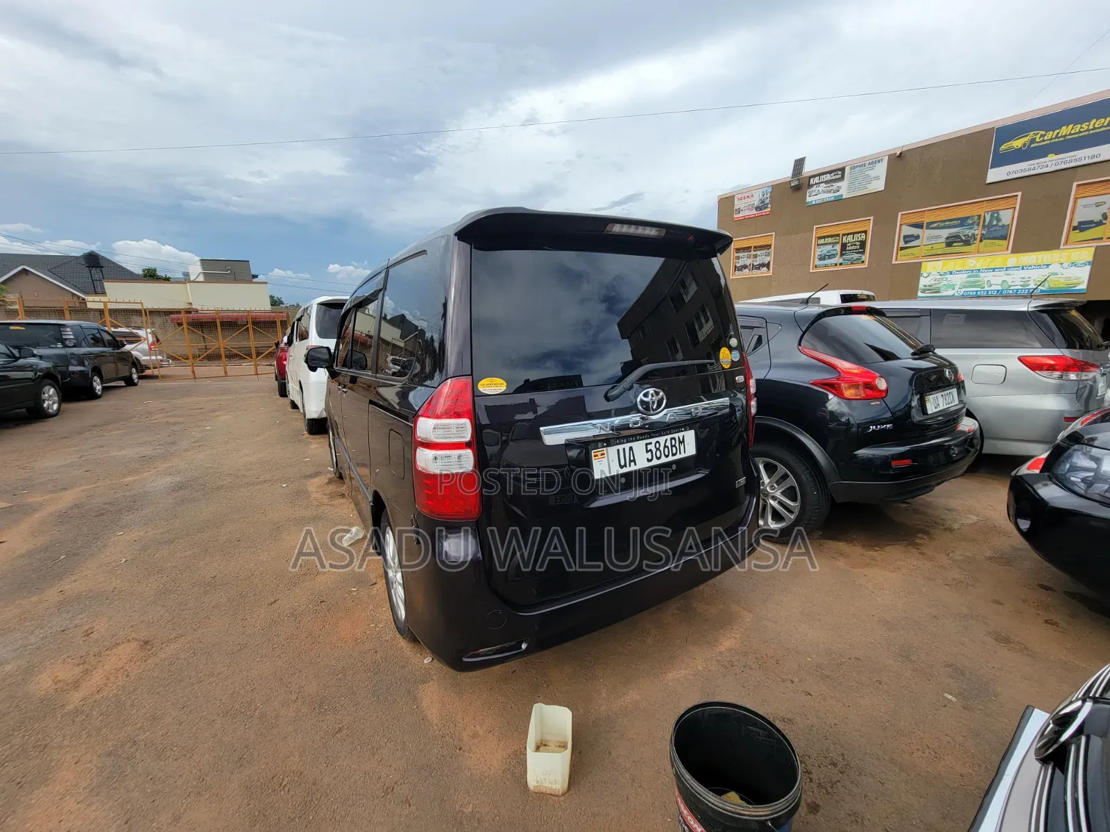Toyota Noah 2012 Black