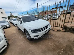 Volkswagen Tiguan 2017 White