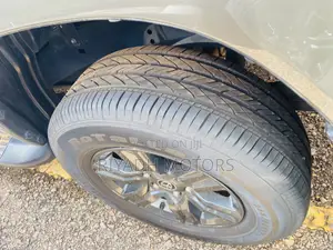 Toyota Hilux 2022 Gray