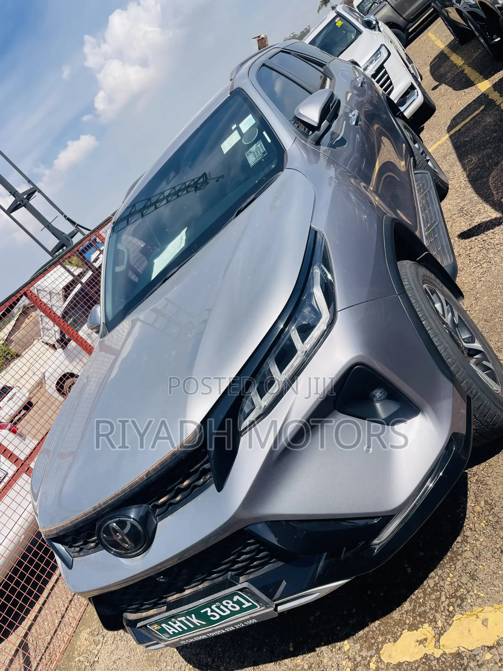 Toyota Fortuner 2.4 D AWD 2023 Silver