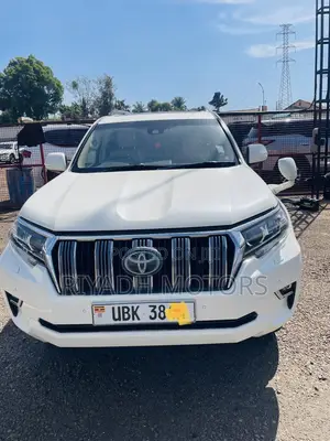 Toyota Land Cruiser Prado 2.7 2018 White