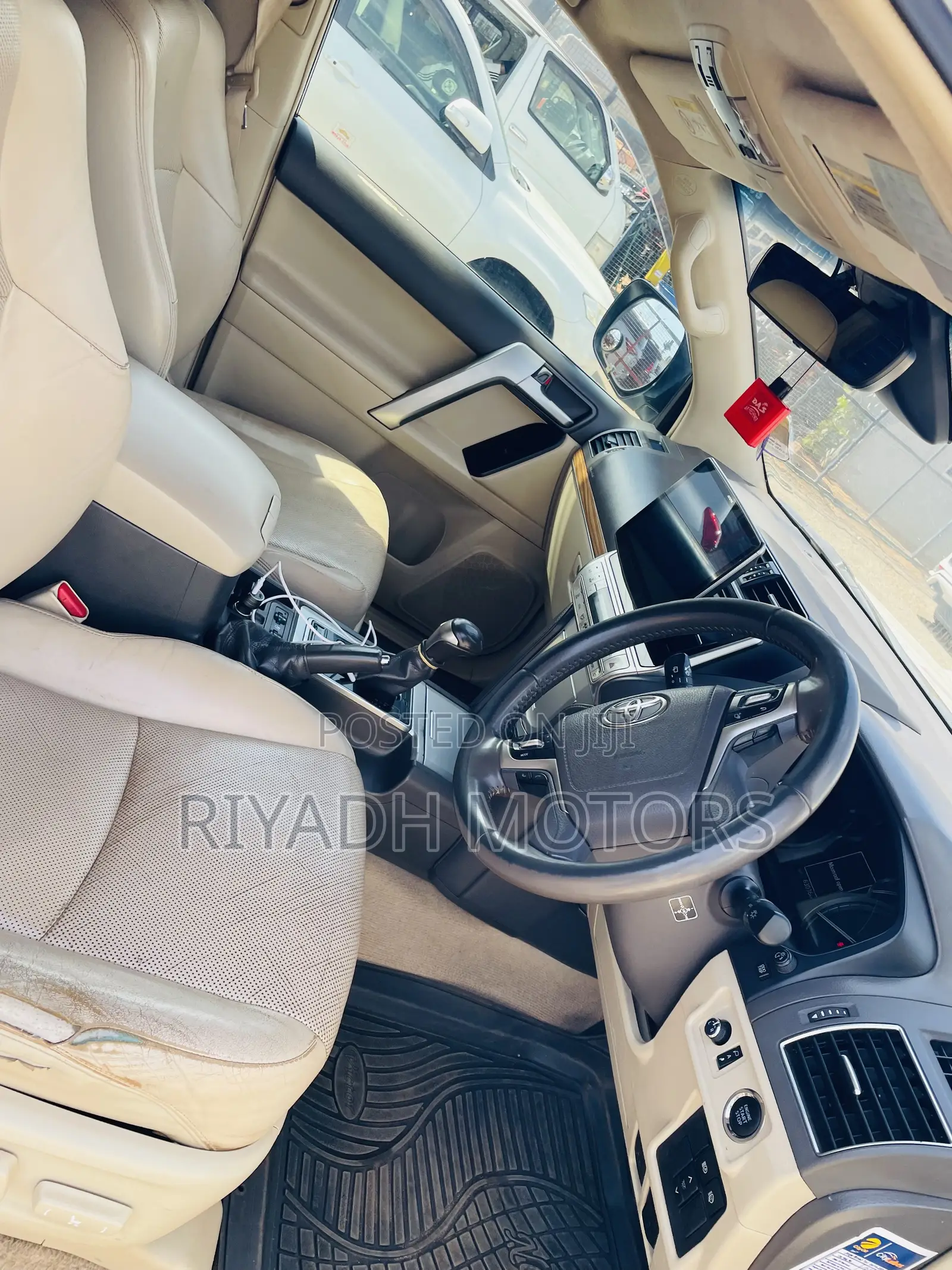 Toyota Land Cruiser Prado 2.7 2018 White