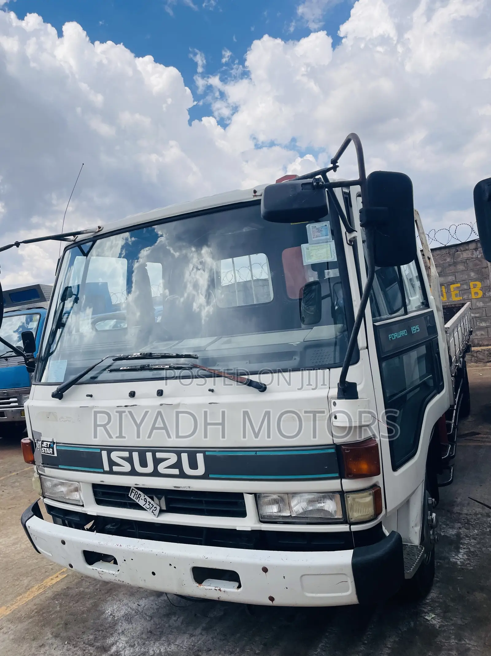 Isuzu Truck With Crane