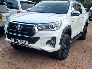 Toyota Hilux Revo Double Cab Deisel 2.8 RWD 2018 White