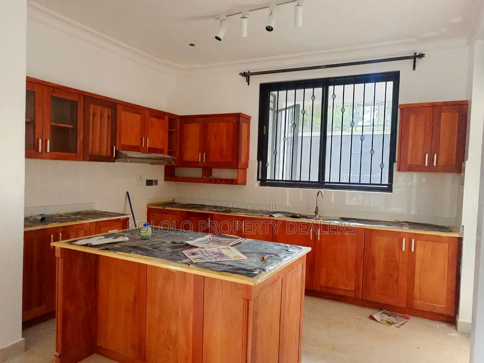 2bdrm Apartment in Bugolobi, Central Division for rent