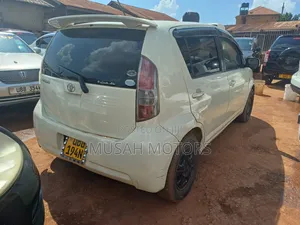 Toyota Passo 2005 Pearl