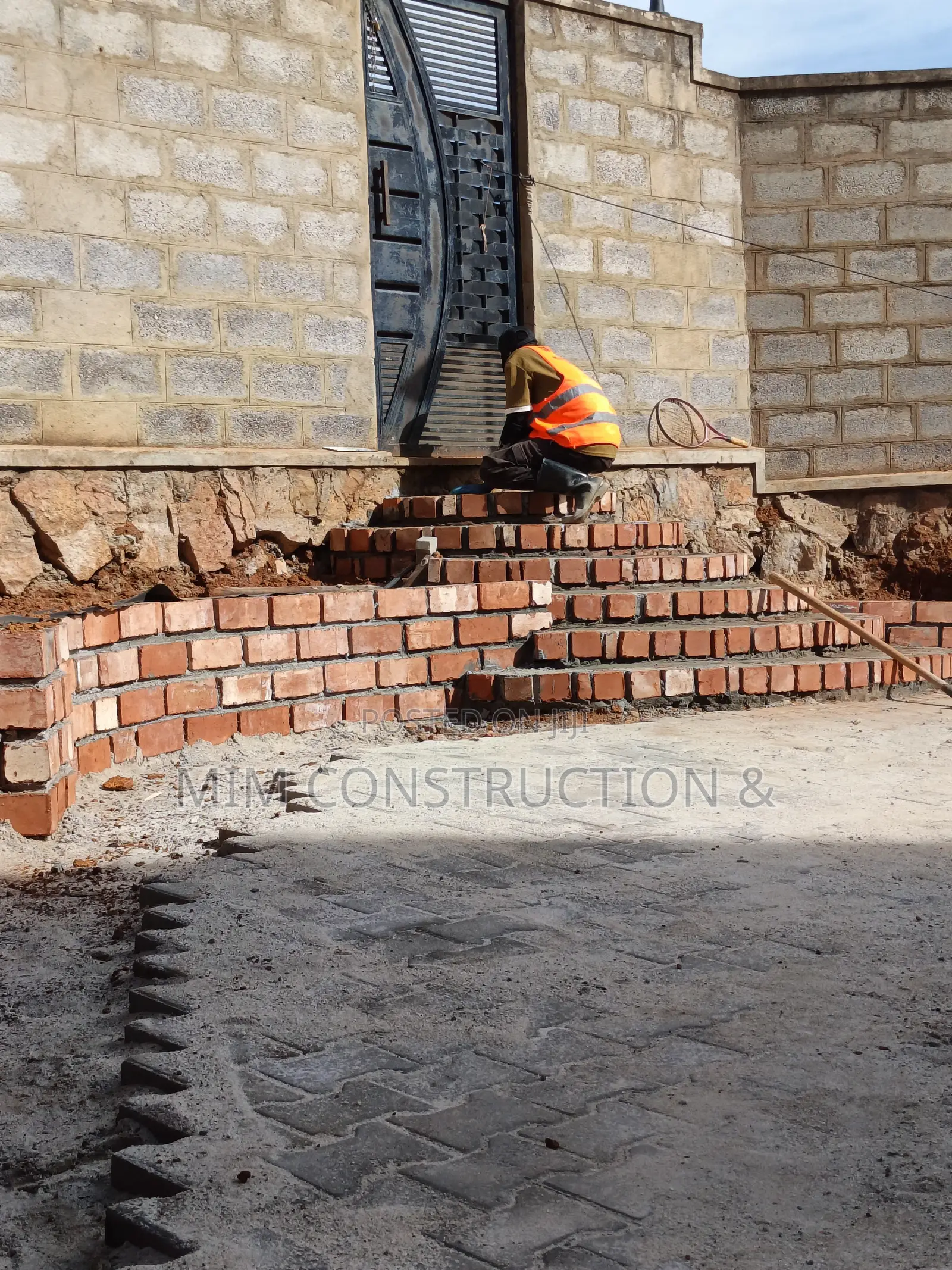 Best of Compound Designing and Construction Services