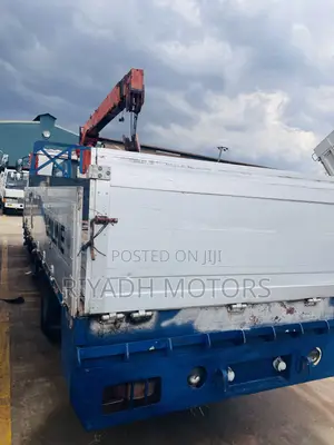 Isuzu 6BG1 Self Loader