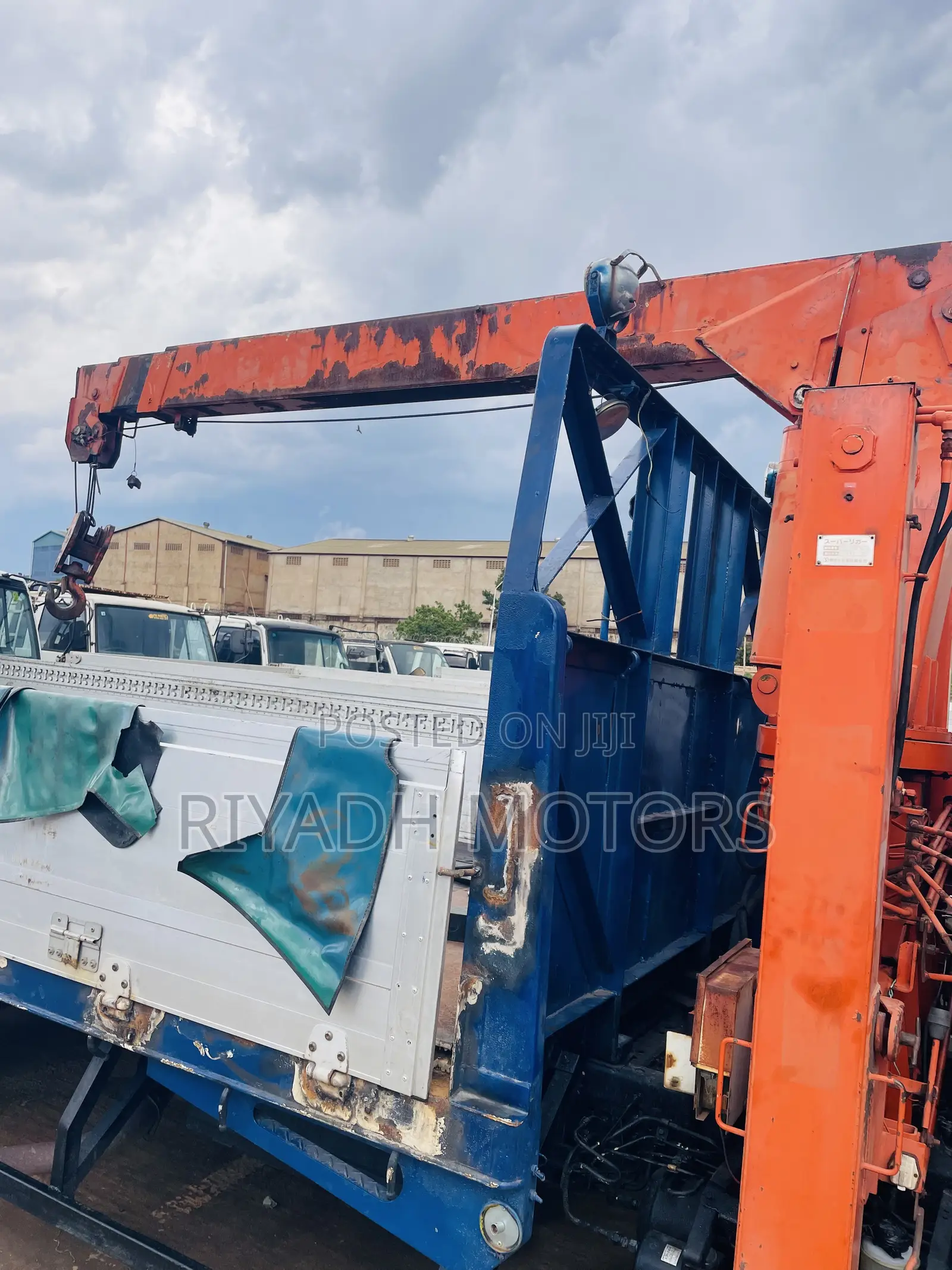 Isuzu 6BG1 Self Loader
