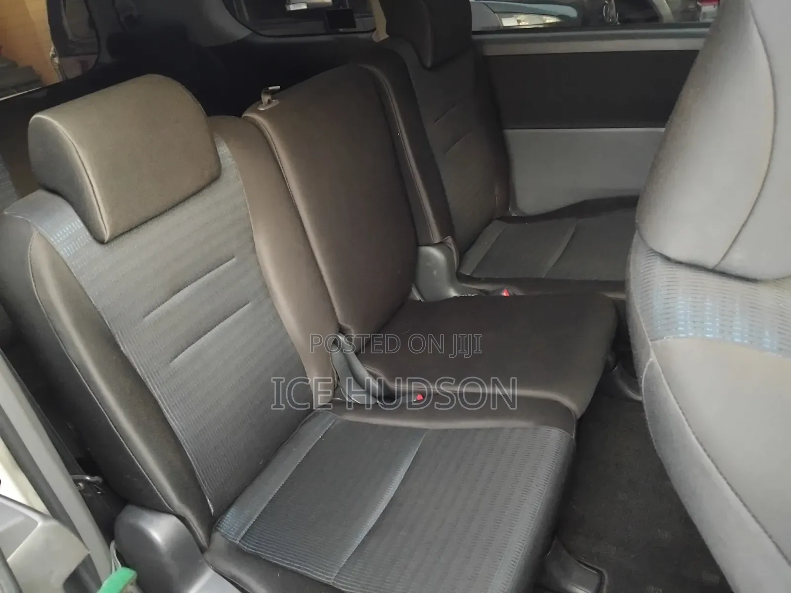 Toyota Voxy 2014 White