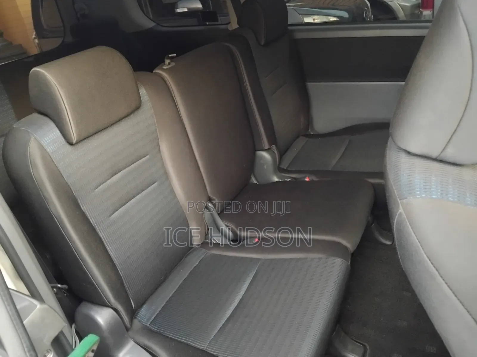Toyota Voxy 2014 White