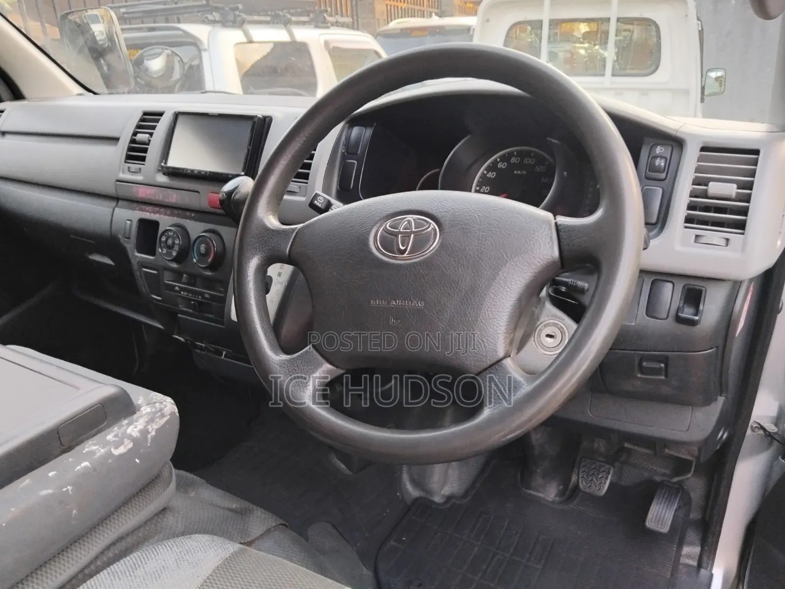 Toyota HiAce 2008 Silver