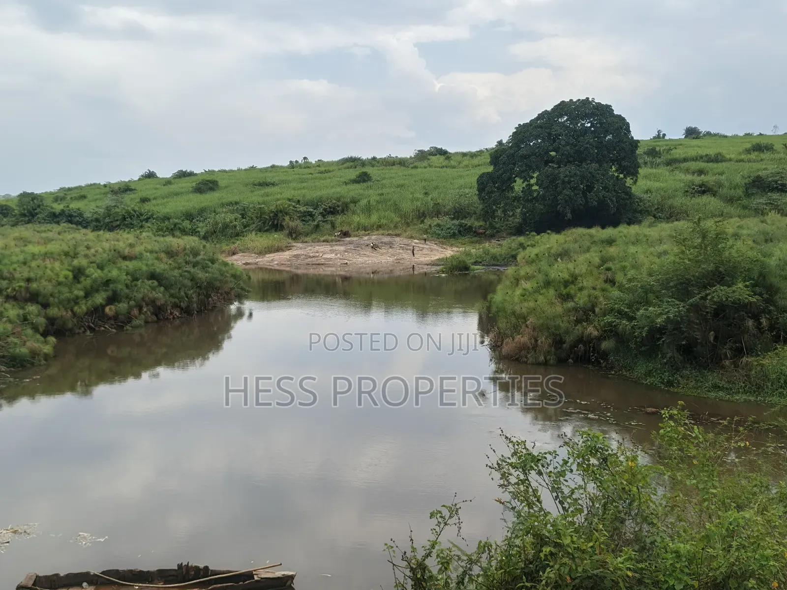 140acres of Land on Sale Located in Bufunjo-Kyenjojo