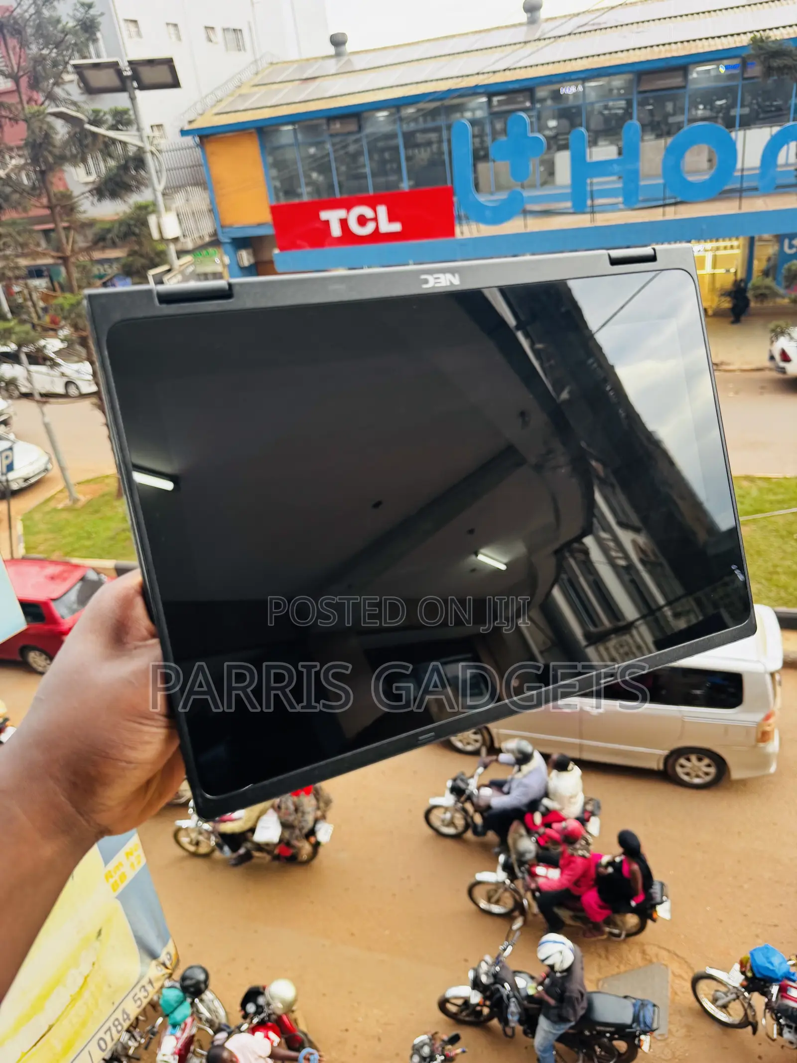 Laptop NEC 4GB Intel Celeron SSD 128GB