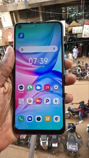Infinix Hot 10 64 GB Green