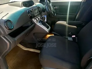 Toyota Corolla Rumion 2010