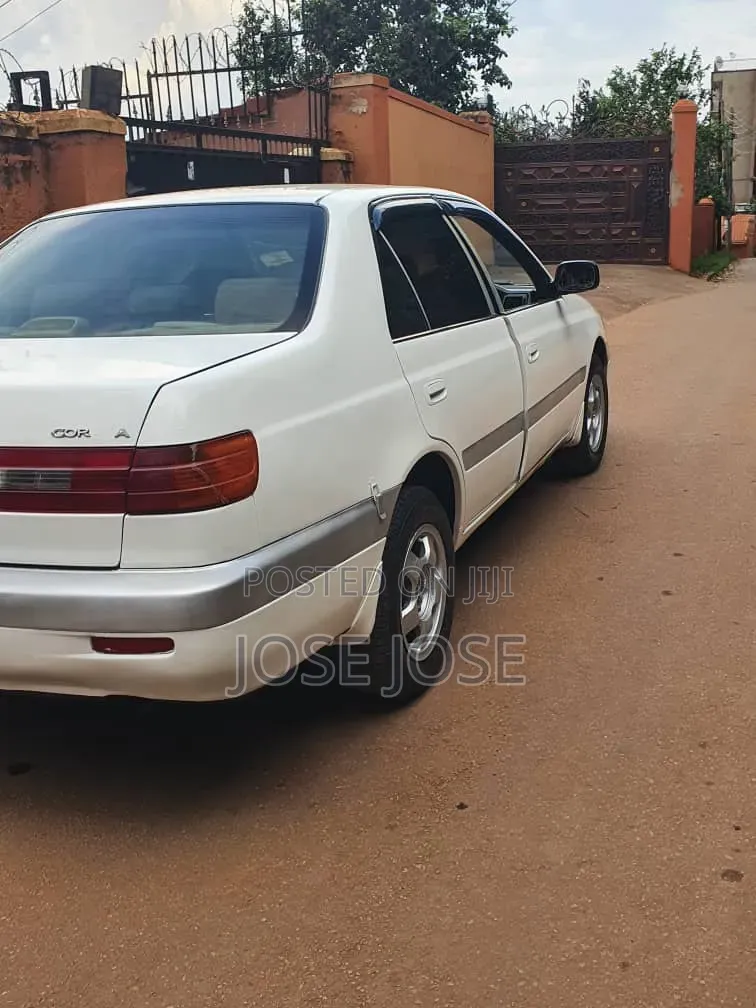Toyota Premio 2001