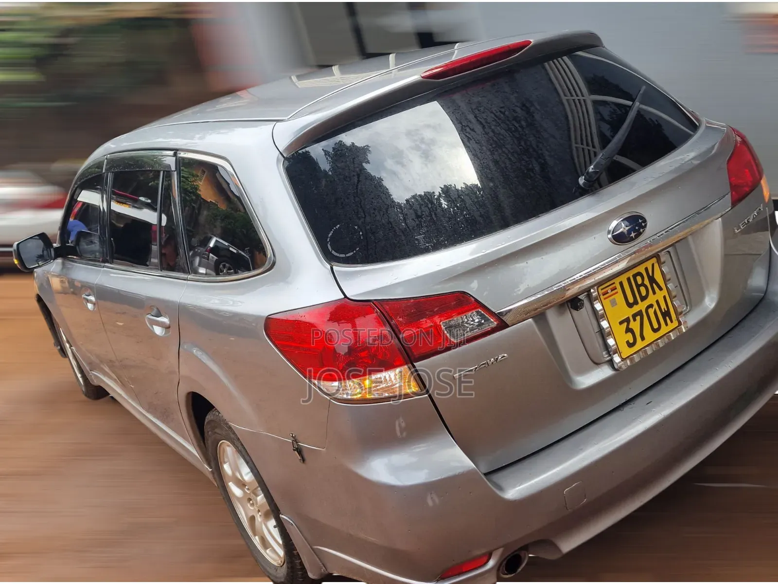 Subaru Legacy 2011