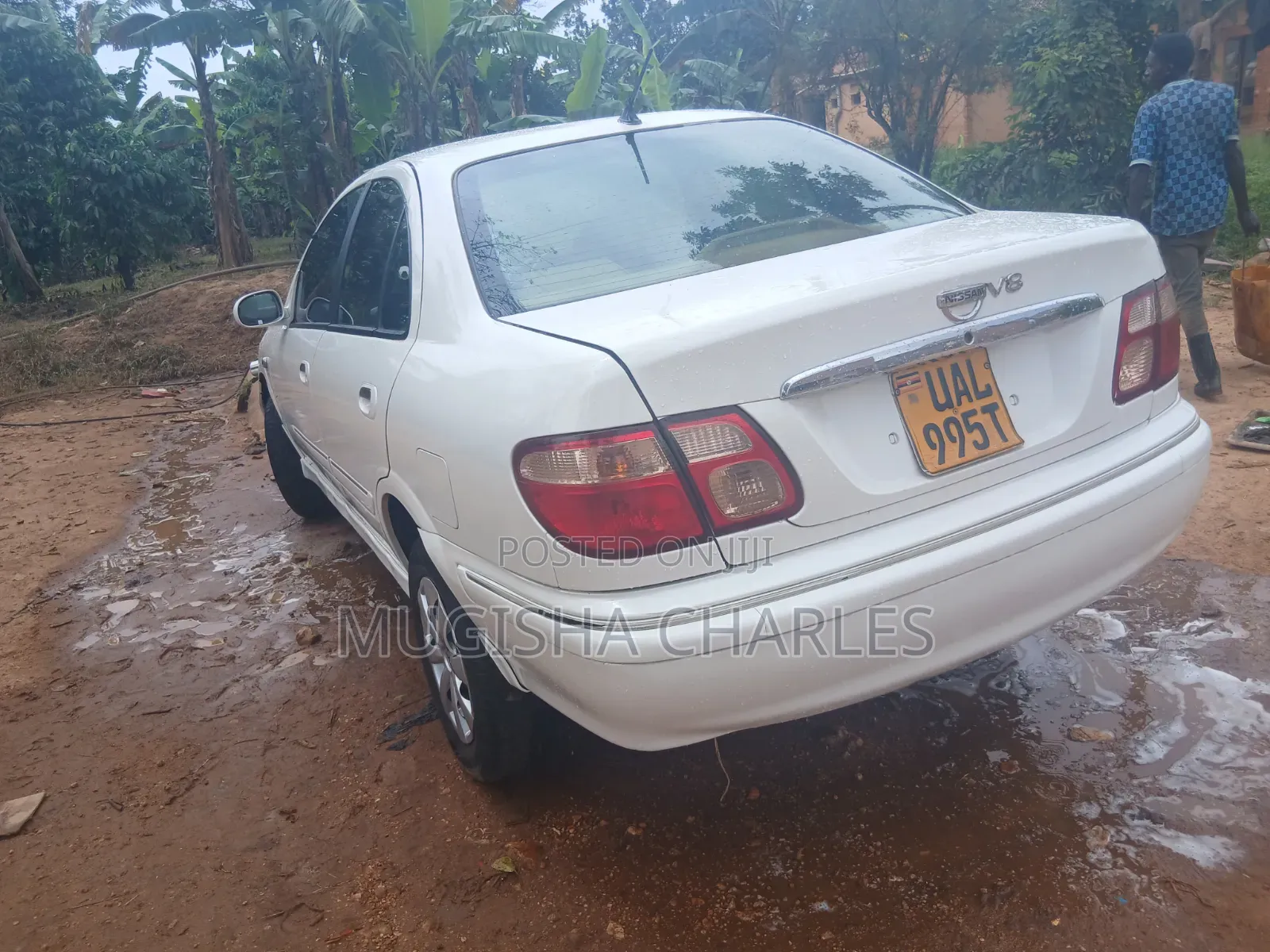 Nissan Bluebird 2011 Blue