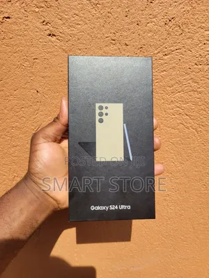 New Samsung Galaxy S24 Ultra 256 GB Gold