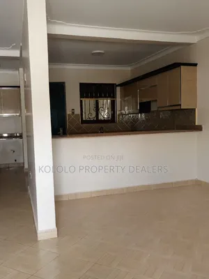 3bdrm Bungalow in Kyambogo, Central Division for sale