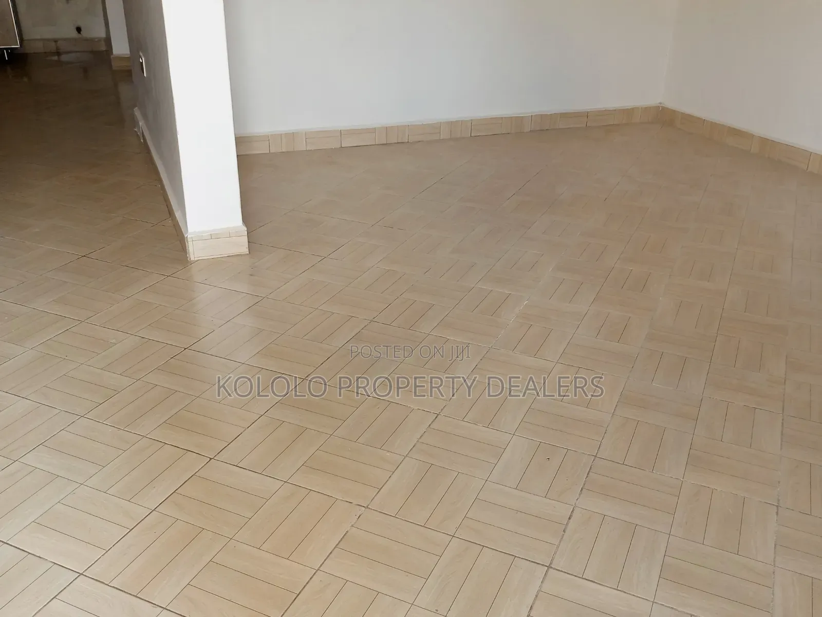 3bdrm Bungalow in Kyambogo, Central Division for sale